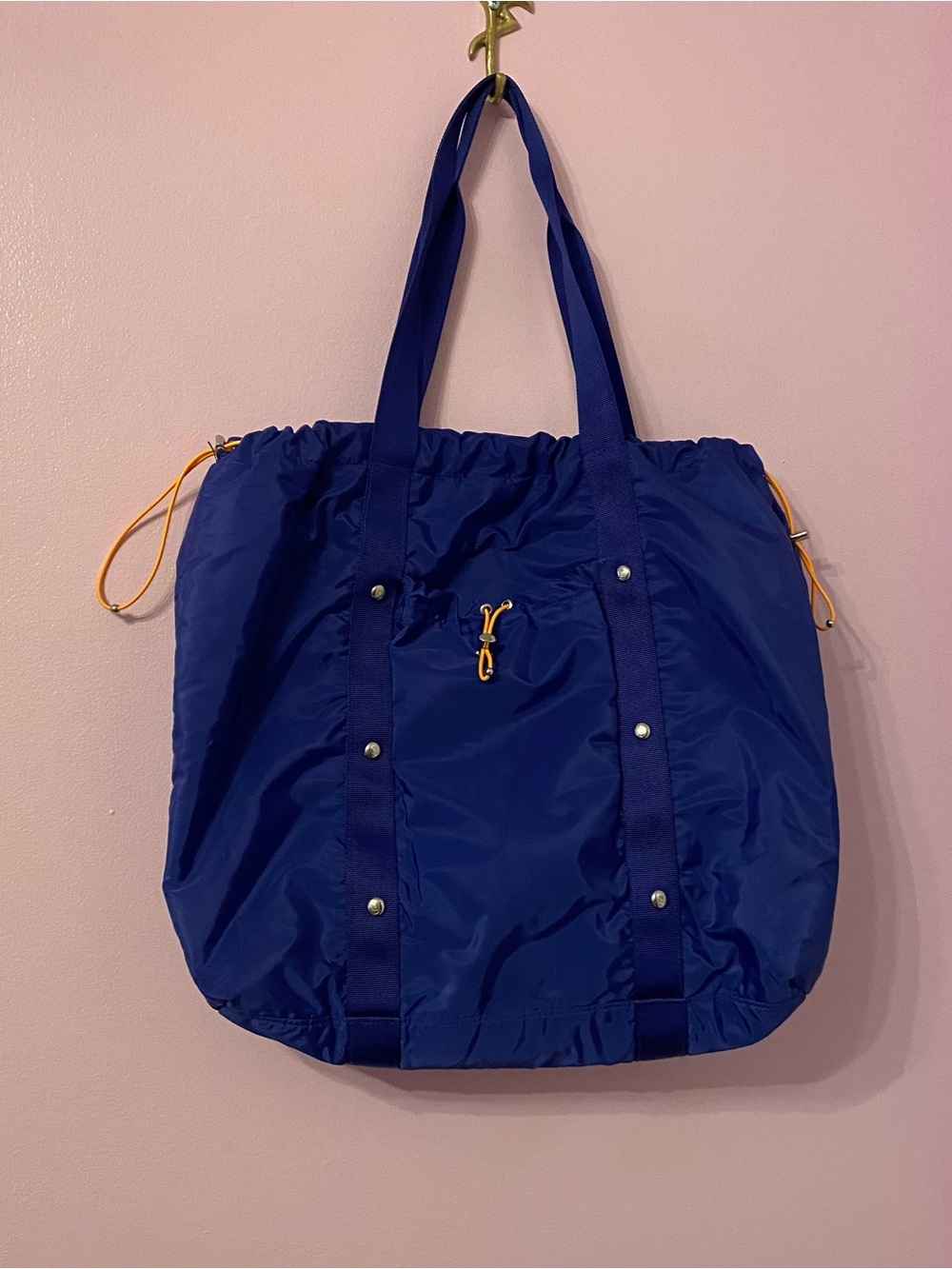 Baggallini blue Tempo Yoga Travel Tote